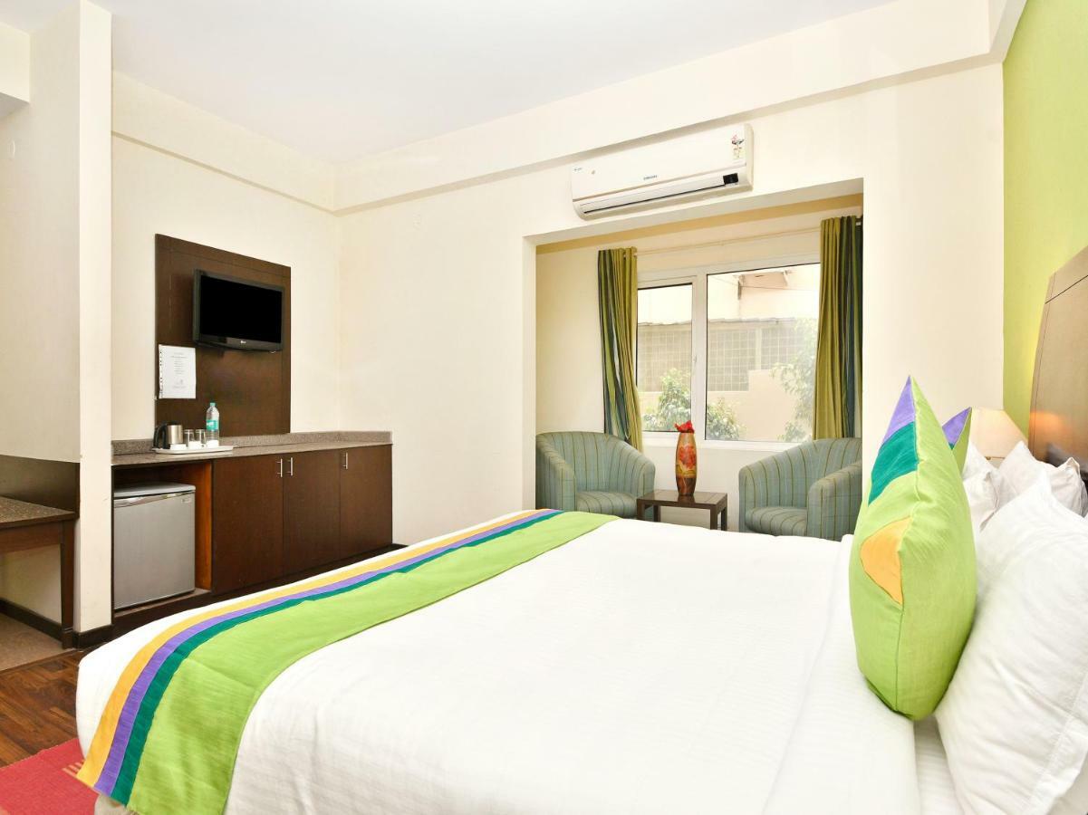 Treebo Trend Sterling Suites Inn Bangalore Exterior foto